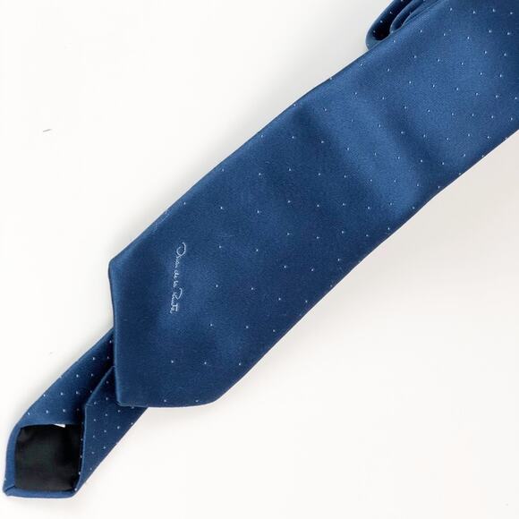 Oscar de la Renta Signature Blue Necktie‎ - Picture 5 of 8